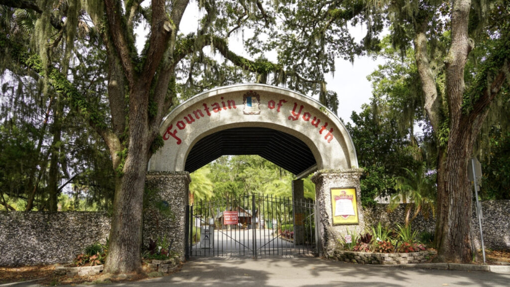 15 Tourist Traps in the US that You Must Avoid Fountain of Youth