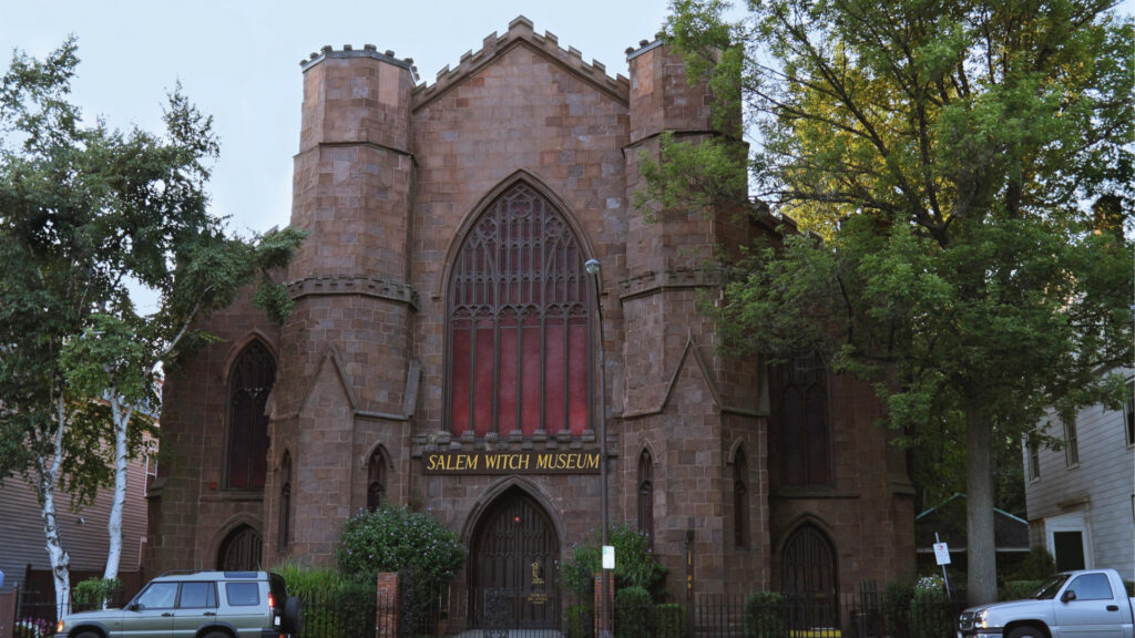 15 Tourist Traps in the US that You Must Avoid Salem Witch Museum