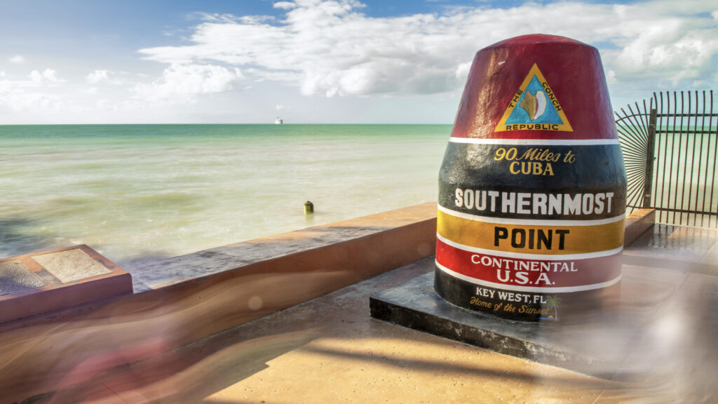 15 Tourist Traps in the US that You Must Avoid Southernmost Point, Florida